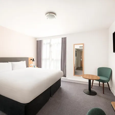 Hotel By Ihg 4*